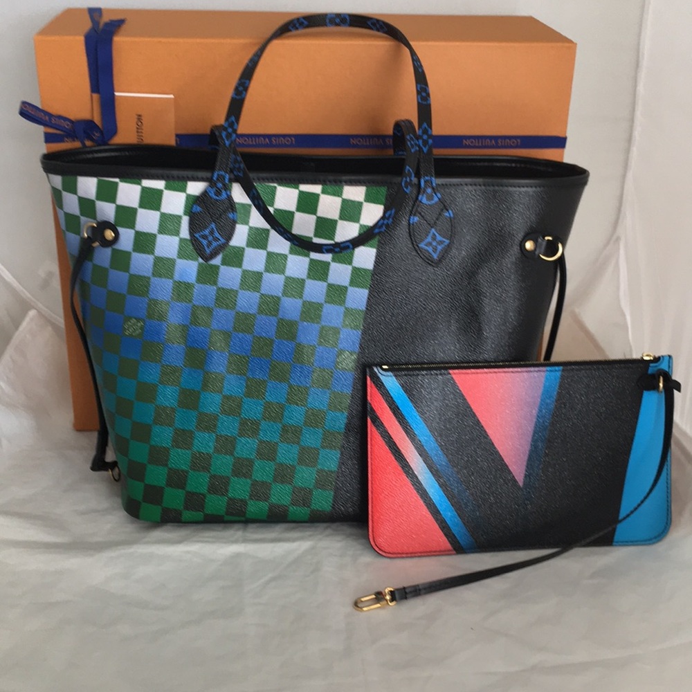 🌹❌SOLD❌ 🌹HOST PICK LV Ltd. Ed. Race Neverfull MM - Picture 3 of 8